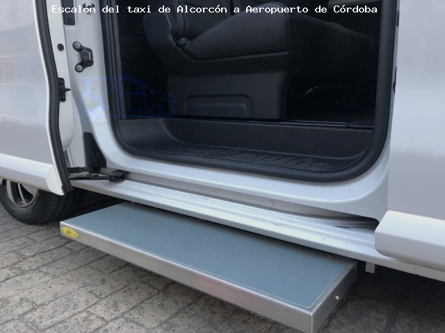 Escalón del taxi de Aeropuerto de Córdoba a Aeropuerto de Córdoba
